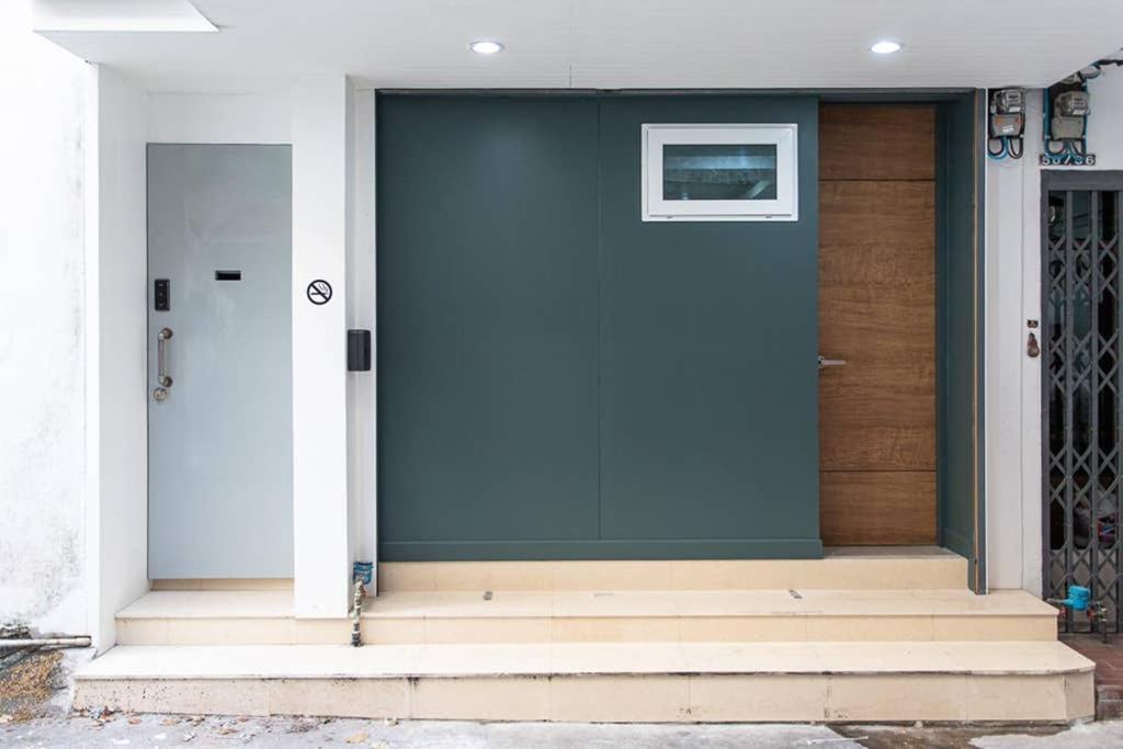 Ferienwohnung P2 Silom Large 2beds full kitchen WIFI 4-6pax Bangkok Exterior foto