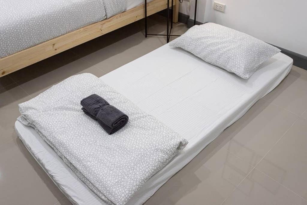 Ferienwohnung P2 Silom Large 2beds full kitchen WIFI 4-6pax Bangkok Exterior foto